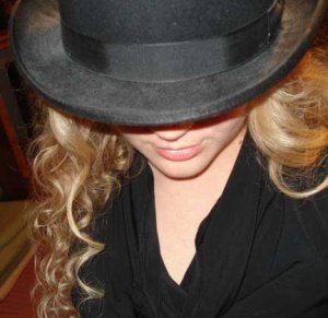 Angela Roquet, USA Today bestselling urban fantasy author